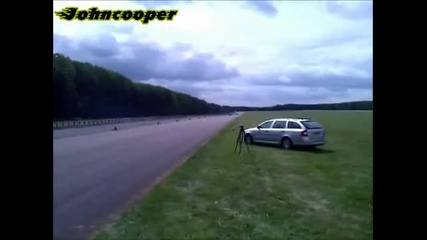 Audi Rs4 vs Nissan Gtr