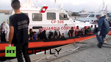 Италианската брегова охрана спаси 34 нелегални имигранти