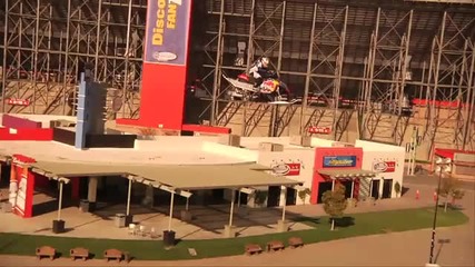 Levi Lavallee's World Record Snowmobile Jump - Red Bull New Year No Limits 2010