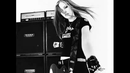 Avril Lavigne , Hot Remix Bella Traicion 2
