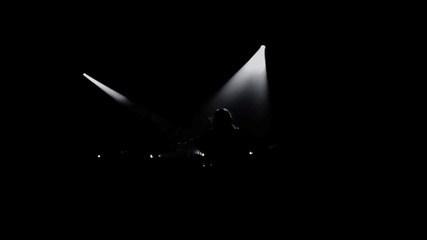 Within Temptation - Shot In The Dark (official Video)