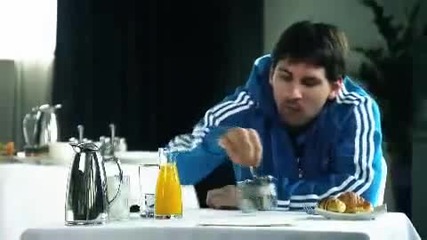 Ето как Лео Меси убива времето