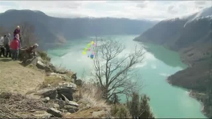 Екстремен скок с парашут в Норвегия 