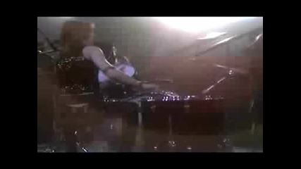 Queen - Keep Yourself Alive - Hq.avi