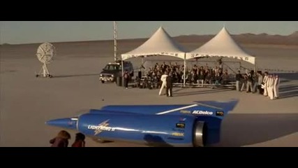 Луда надпревара - сцената с катеричката и колата - ракета 