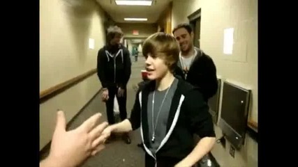 Justin Bieber - смешни моменти 