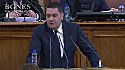 Депутатите гласуват окончателно Бюджет 2022 в присъствието на Кирил Петков