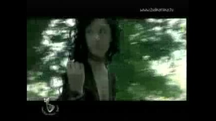 Erna Dzeba-malo fali poludim