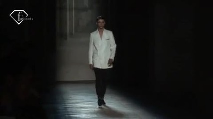 fashiontv Ftv.com - Neil Barrett - Men S S 2010 Milan 