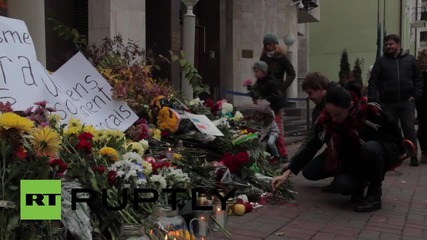 Ukraine: Kiev mourns Paris attack victims with vigil outside French embassy