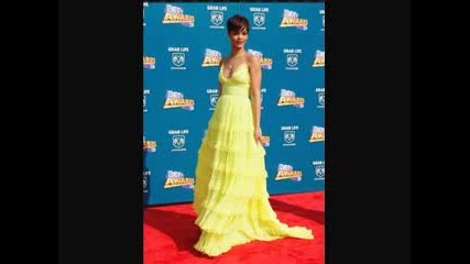 Rihanna At 2008 Award Show Snimki