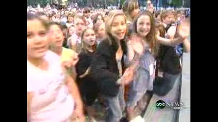 Hannah Montana - We Got The Party (live)
