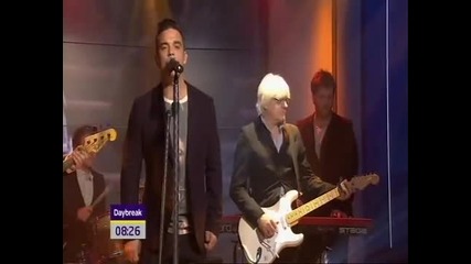 Robbie Williams - Feel (live on Daybreak - 11 Oct 2010) 