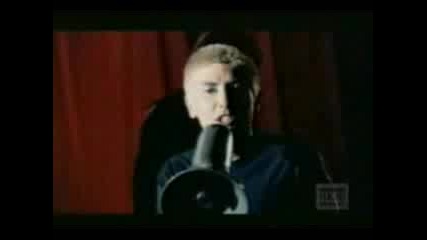 Chumbawamba - Tubthumping