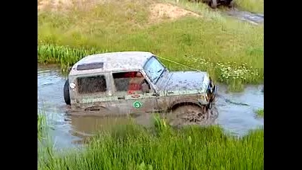 Suzuki Samurai i Nisann Terrano 2 - Як Офроуд !
