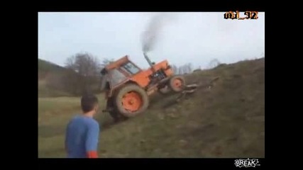 Преобръщане на трактор :) 