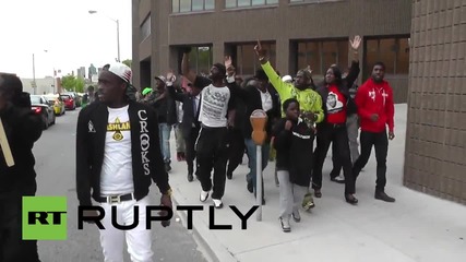 USA: Protesters welcome Freddie Gray officers at Baltimore Intake Centre