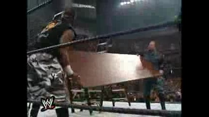 Edge & Christian vs. Hardy Boyz vs. Dudley Boyz Мач за отборните титли