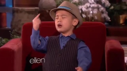 Четири годишен сладур пее песен на Bruno Mars! Ellen's show