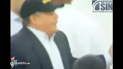 Лудо меле на политици със столове