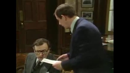 S1e1 Yes Minister - Open government