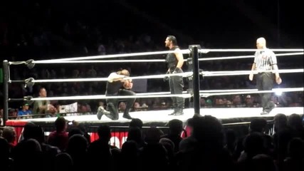 Dean Ambrose vs Seth Rollins