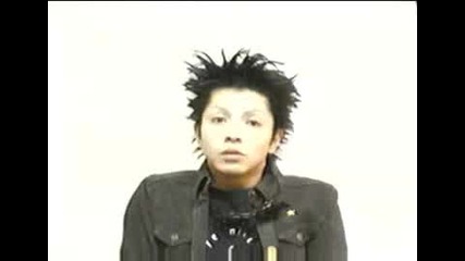 Hyde changes his hairstyle
