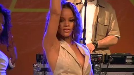 Rihanna - Pon de replay (live) 