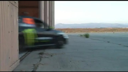 Ken_block_vs_pitbull_-_call_of_t