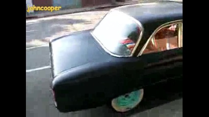 Страхотният Звук на Hemi Двигатели