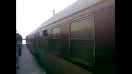 Влак закъсал между Левски и на 19.02.2010 