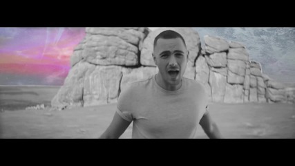 Charlie Brown - Bones { 2013, hq }