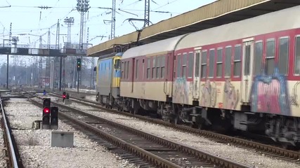Бв 8610 потегля от централна гара Пловдив