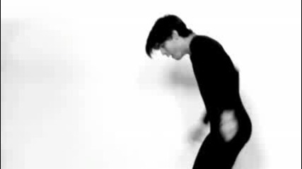 Joe Jonas Dances to Single Ladies (very funny)