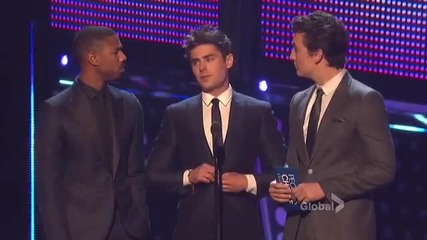 Цялото шоу! People's Choice Awards 2014