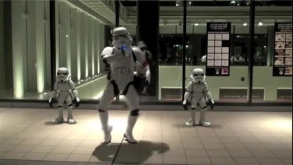 Tokyo Stormtrooper - Singin in the Rain