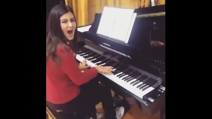 Daniela Koseva cover video -adele hello