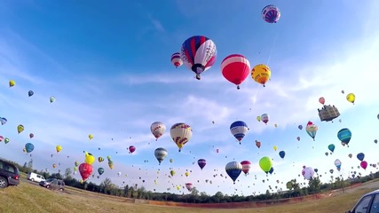 Подобриха рекорда за най-много въздушни балони в небето