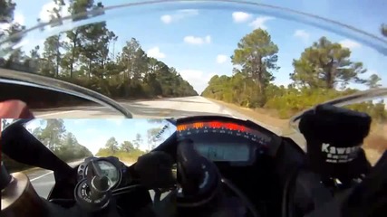 2011 Zx-10r Vs. 2009 Zx-10r (picture in picture)