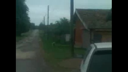 Малко сутрешна игра на Леа и Чарли