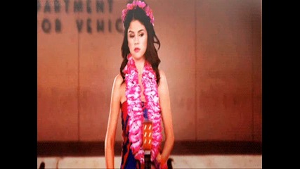 Selena`s gifss ^^