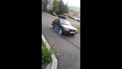 litle burnout opel astra