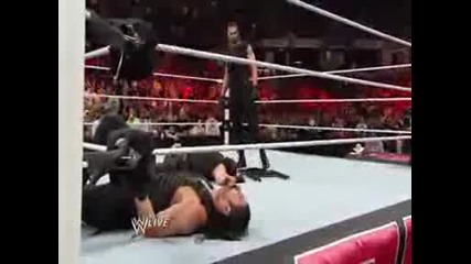 Seth Rollins предаде The Shield и се присьедини кьм Evolution - Wwe Raw - 2/6/14