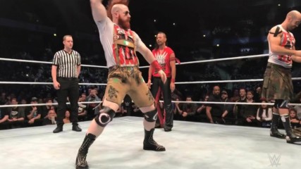 Sheamus trägt jetzt Lederhosen - WWE Live Deutschland, April 2018