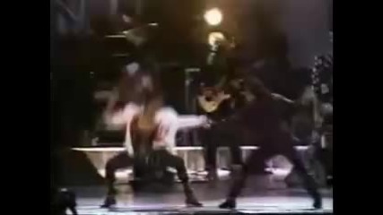 Michael Jackson - Beat It (live Bad Tour 1987)
