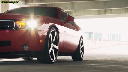 Dodge Challenger Srt8 с джанти Vossen