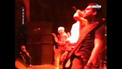Killswitch Engage - Life To Lifeless (High Quality)