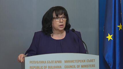 Петкова: Ако Терзиев иска, може да вдигне заплатите на работещите в градския транспорт