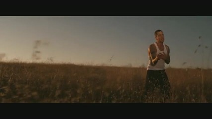 Eminem ft. Rihanna - Love The Way You Lie