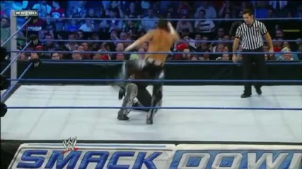 Headscissors Takedown on downed opponent - Evan Bourne